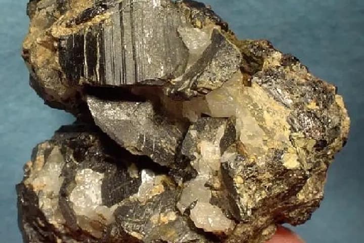 Wolframite (tungstène)